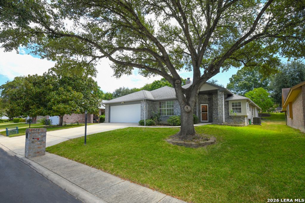 3628 Scenic Dr, Schertz