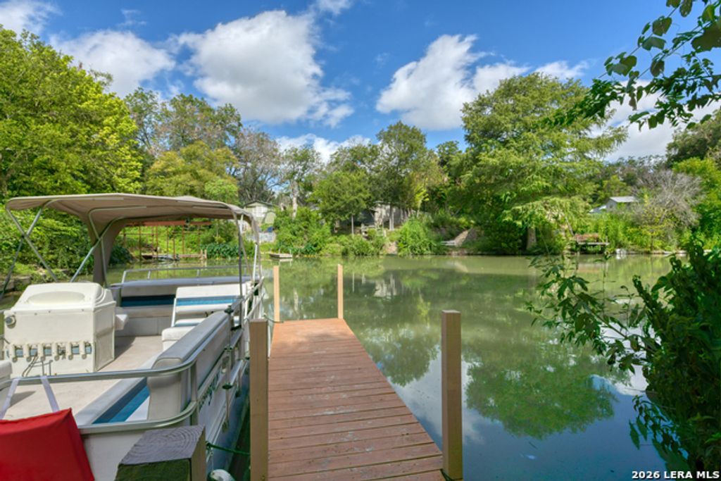 331 River Bend Drive, New Braunfels