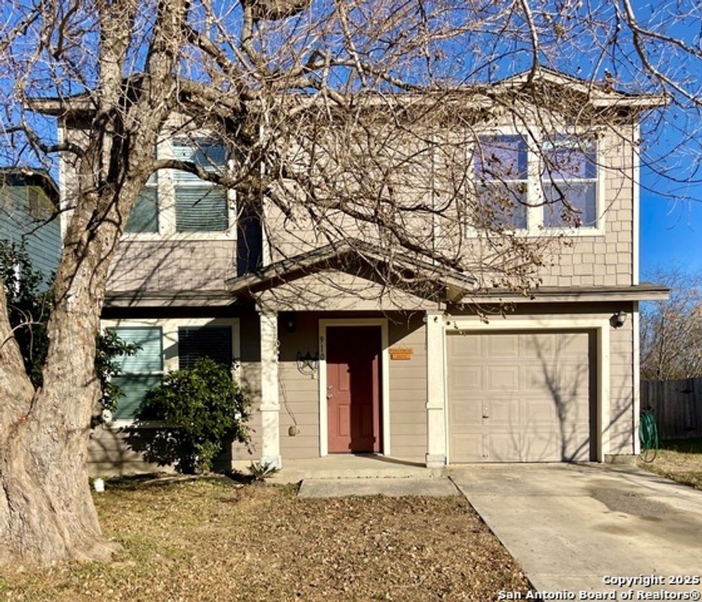 910 Absolon Farm, San Antonio