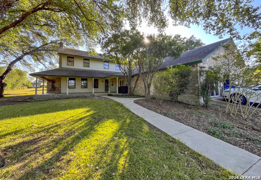 610 Hospital, Floresville