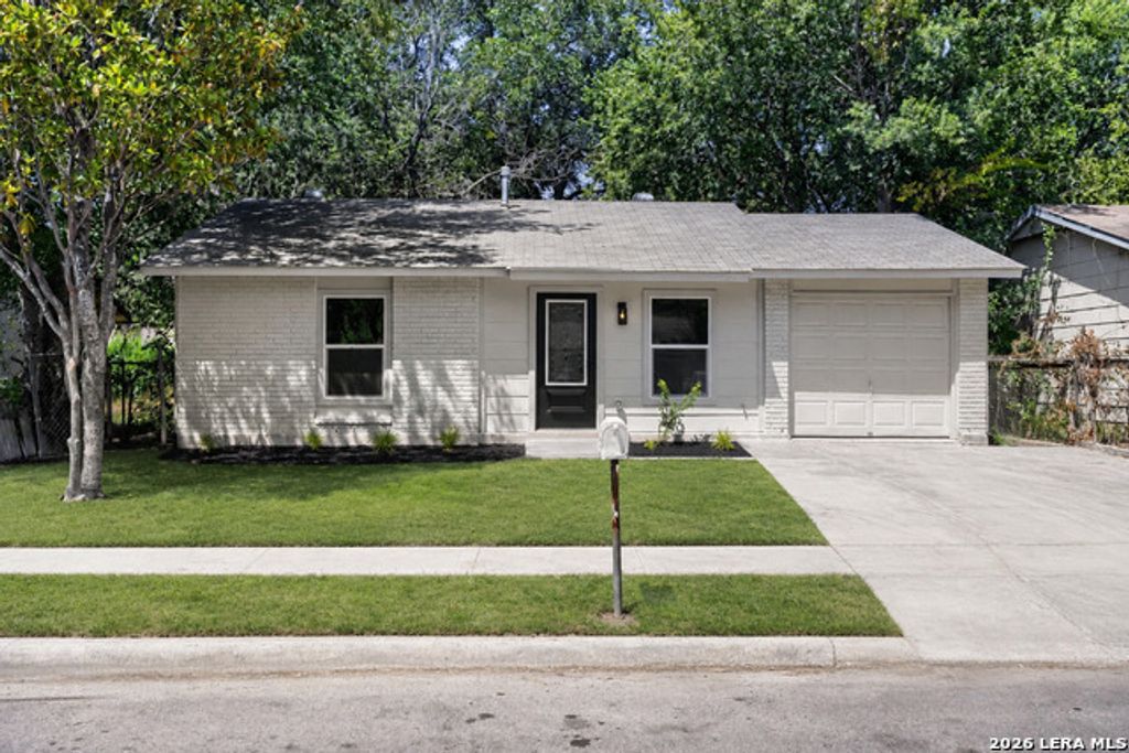 851 Walnut Park St, San Antonio