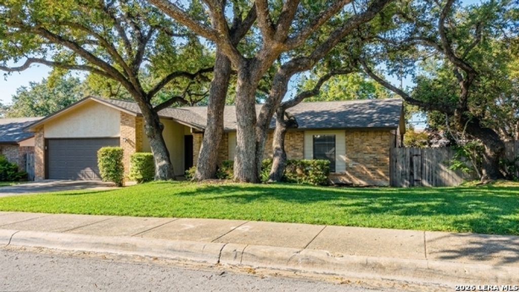 2630 Pebble Dawn, San Antonio