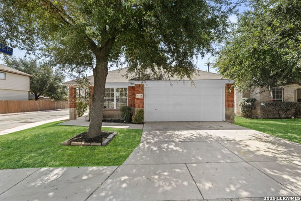 9718 Sun Ml, San Antonio