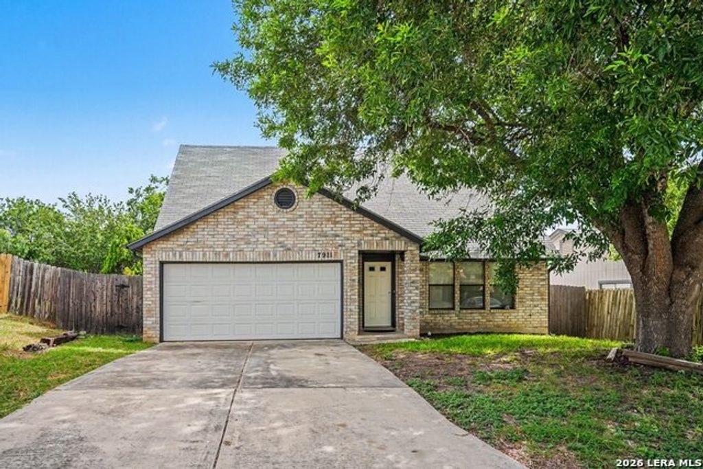 7911 Oval Mdws, San Antonio