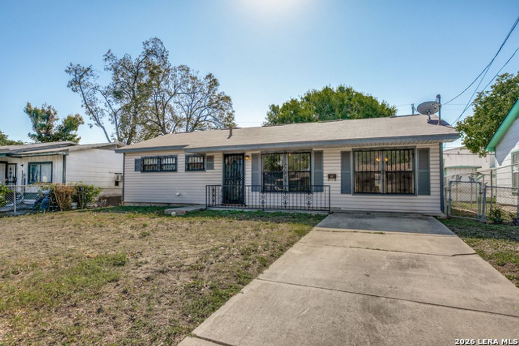 354 Las Palmas Dr, San Antonio