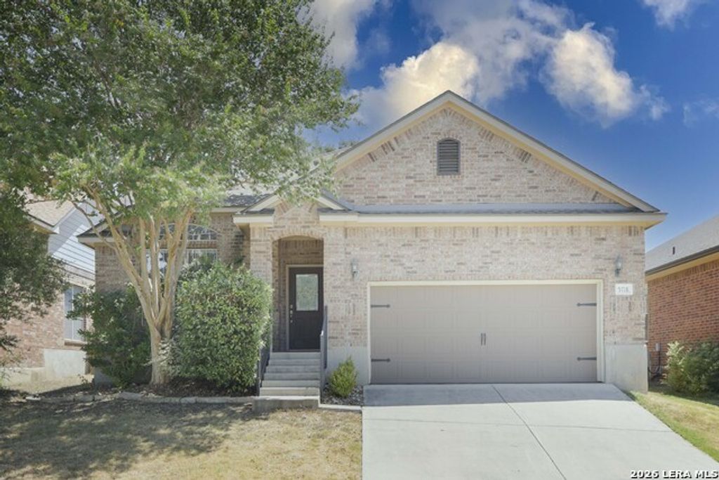 5718 Thunder Oaks, San Antonio