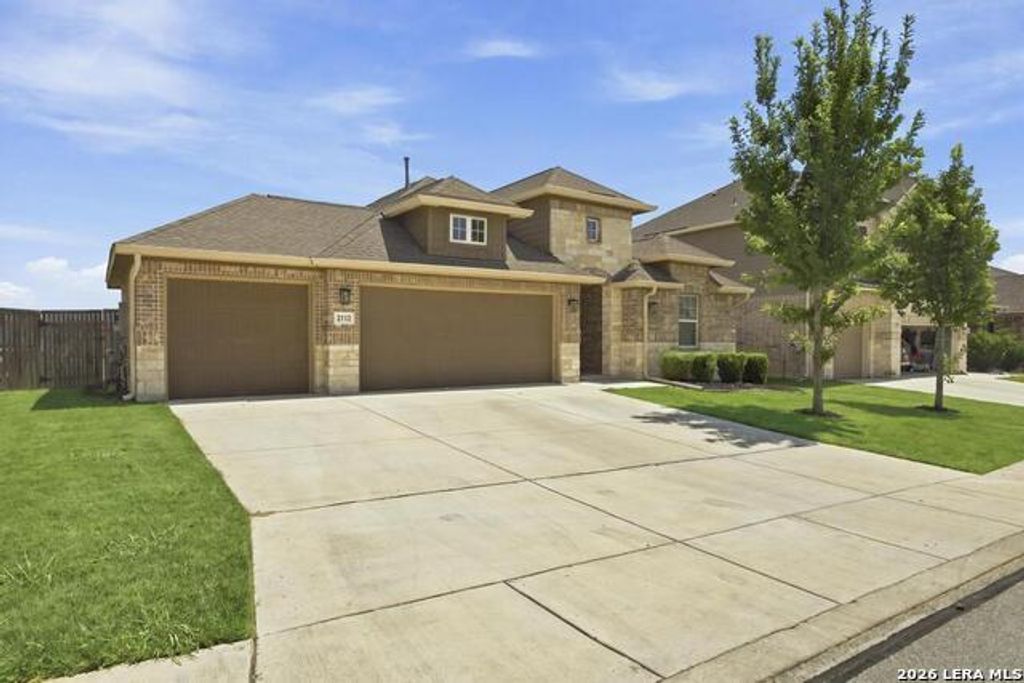 2112 Bailey Forest, San Antonio