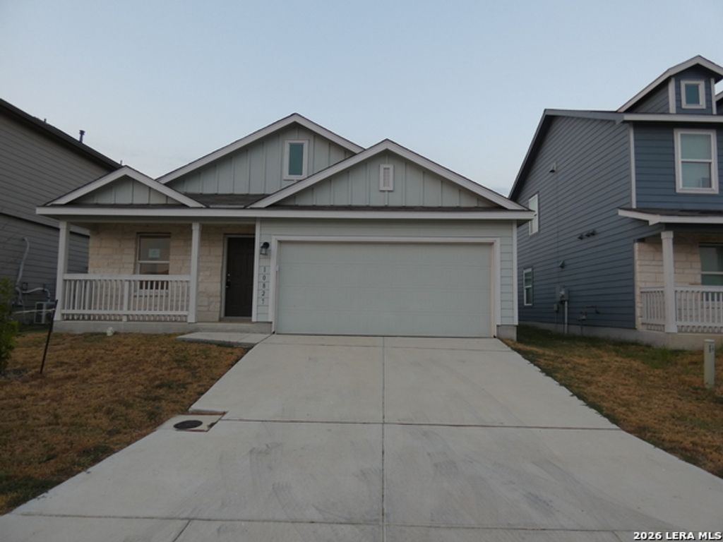 10827 Hernando Court, Converse