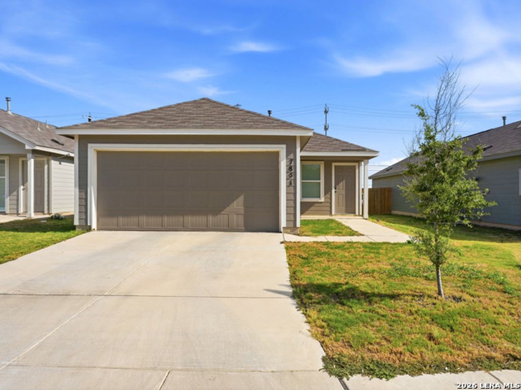 7851 Nessie Trl, San Antonio
