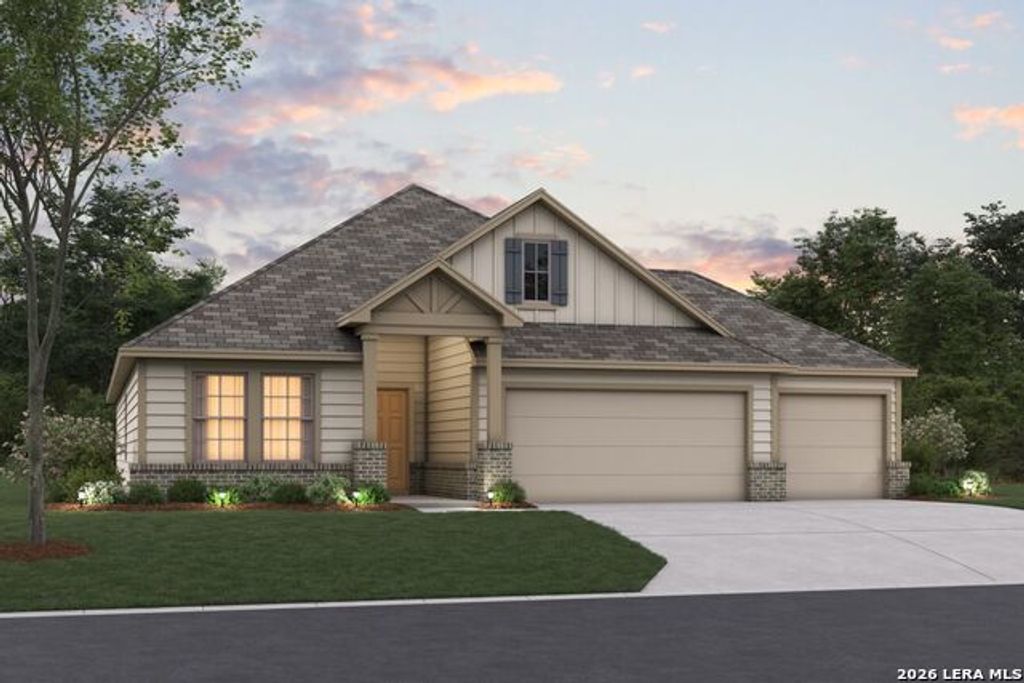 100 Cheyenne Drive, Floresville