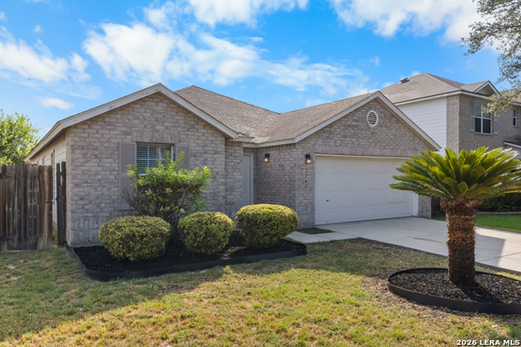 2142 Red Rock Crossing, San Antonio