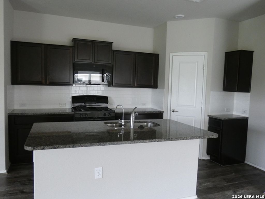 935 Watson Way, San Antonio