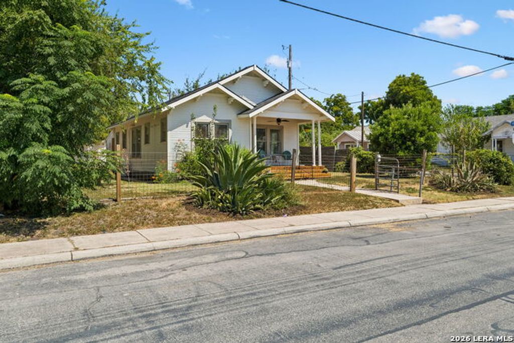 1620 N Olive St, San Antonio
