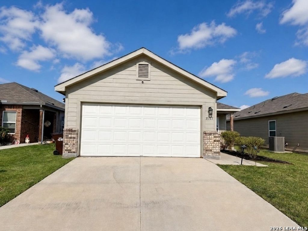 9717 Ebony Pl, San Antonio