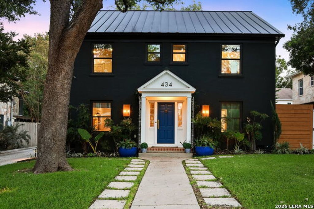 434 Thelma Dr, Olmos Park