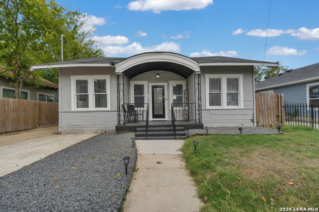 704 Cuney, San Antonio