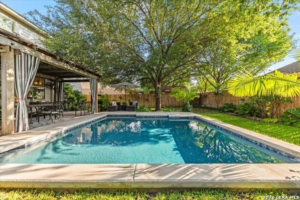 10559 Weser Ln, Helotes