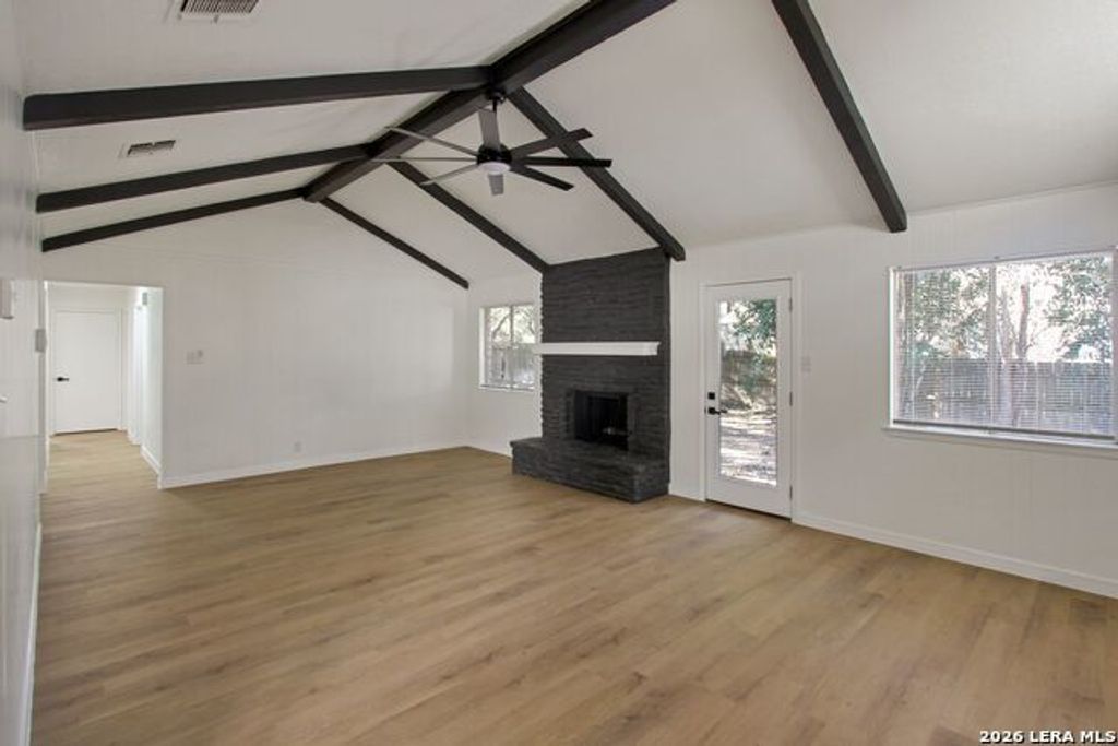 8403 Brixton, San Antonio