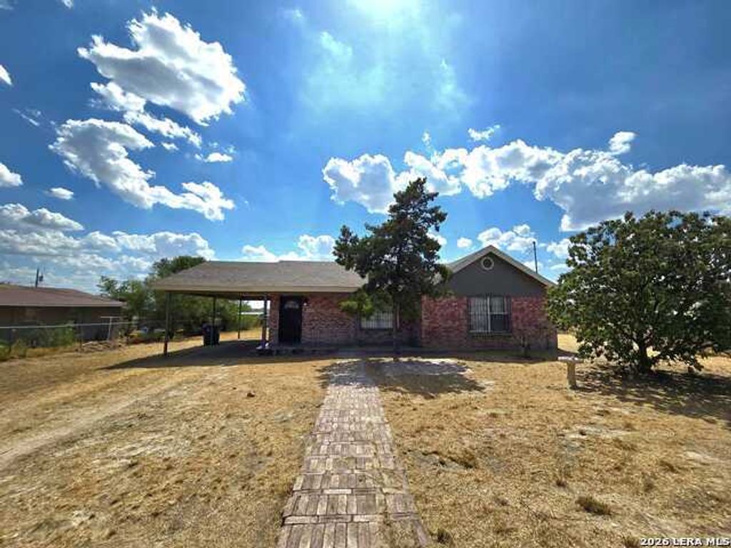 4152 Deer Run, Eagle Pass