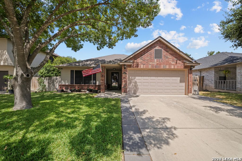 9627 Roy Croft, Helotes