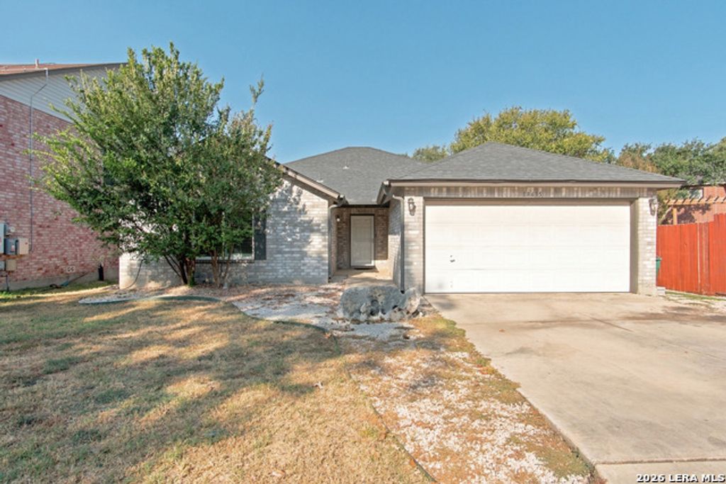 18635 Creekside Pass, San Antonio