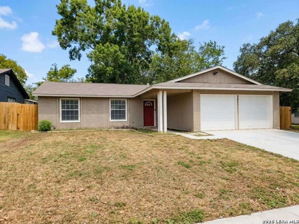 3811 Pipers Crest St, San Antonio