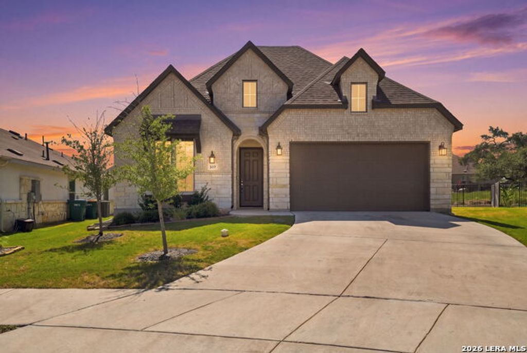 517 Huntwick Dr, Boerne