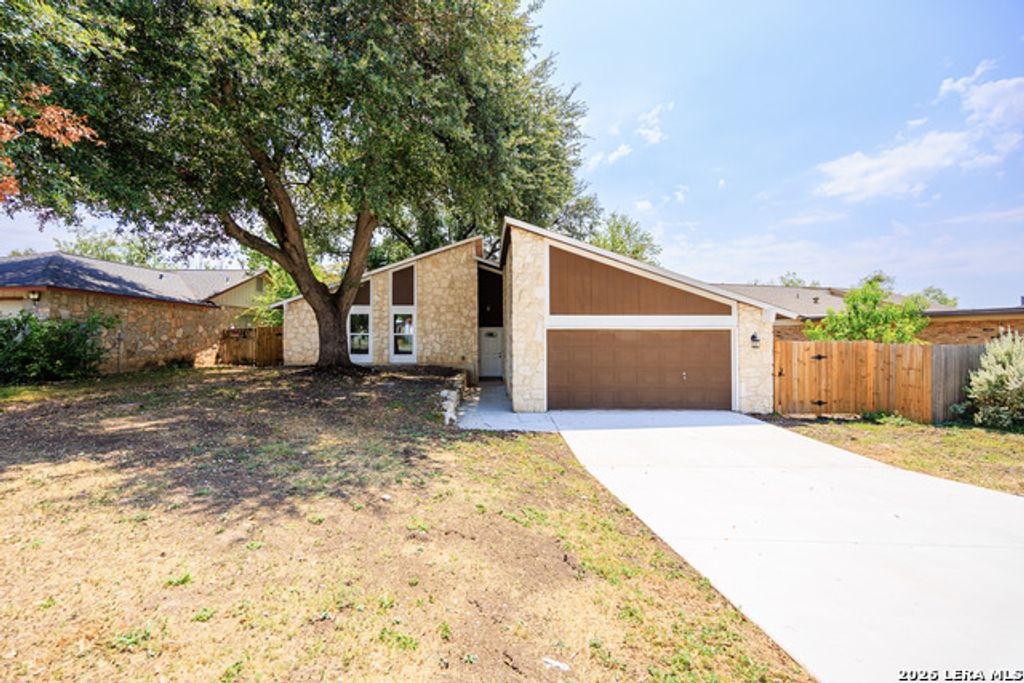 12238 Ecksminster, San Antonio