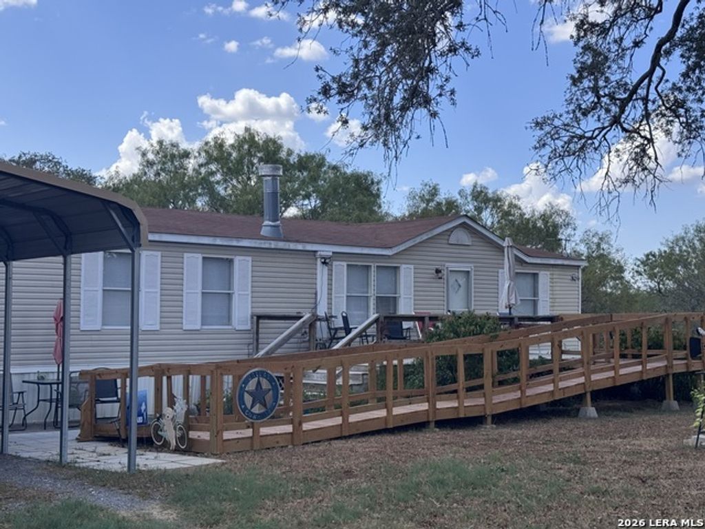 3303 Sandy Elm Rd, La Vernia