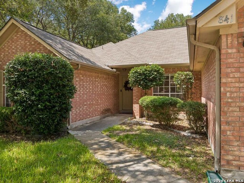 841 Dimrock, Schertz