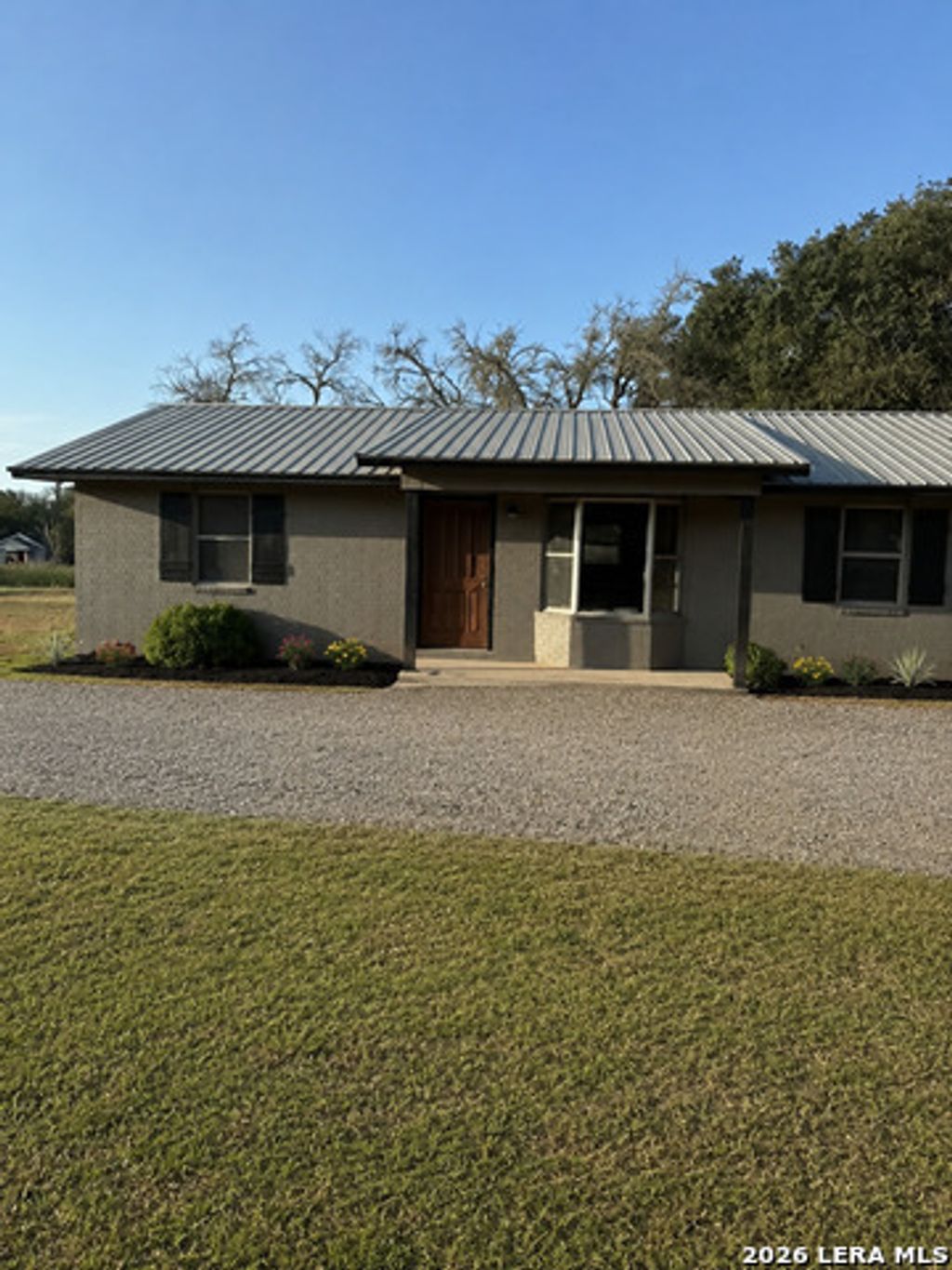 1012 E San Marcos St, Pearsall