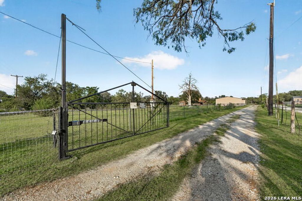 13450 Wheeler Rd, Atascosa