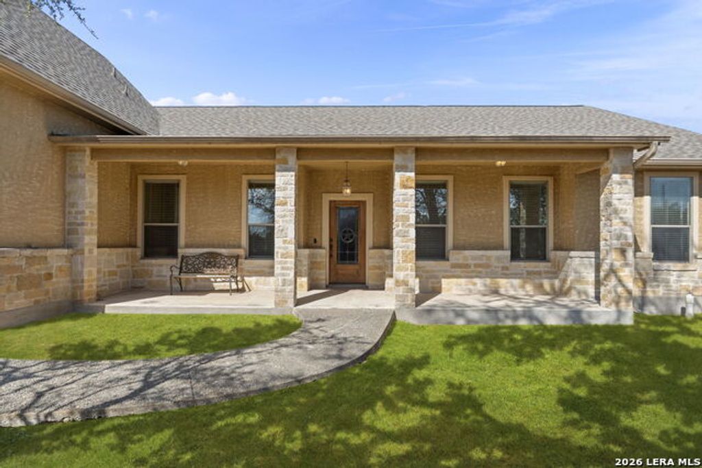 448 Western, Bandera