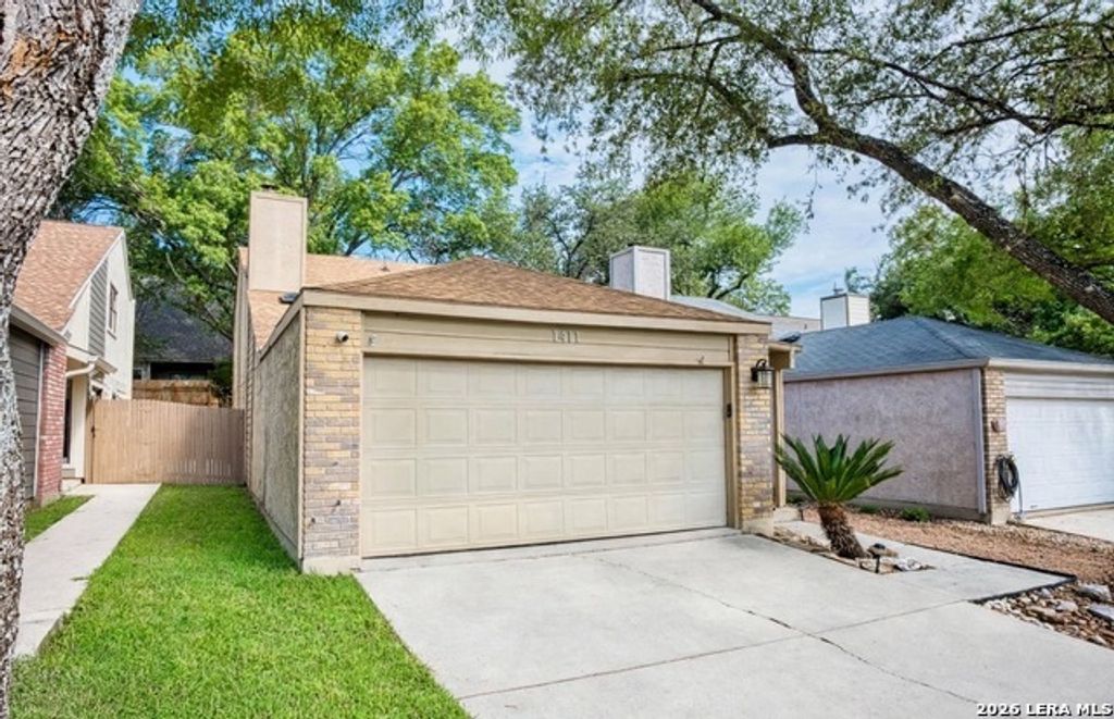 1411 Brook Mdw, San Antonio