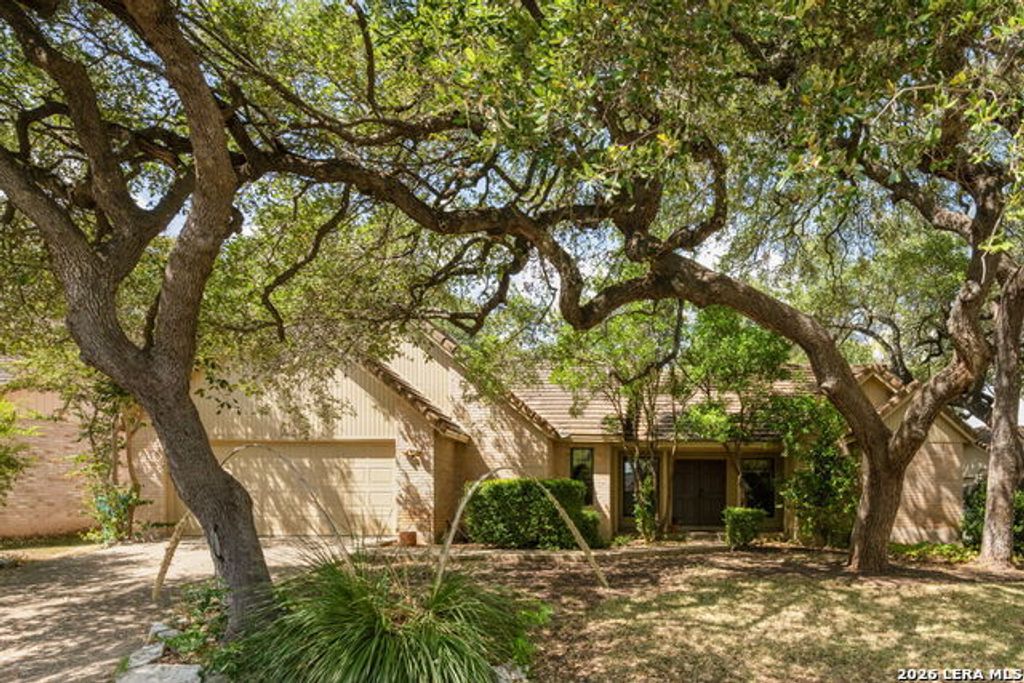 106 Saddle Club Cir, Boerne