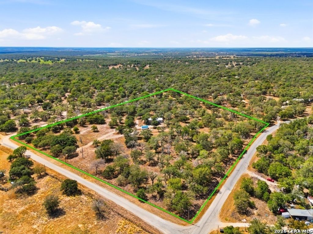 100 Sandy Oak Ln, Stockdale