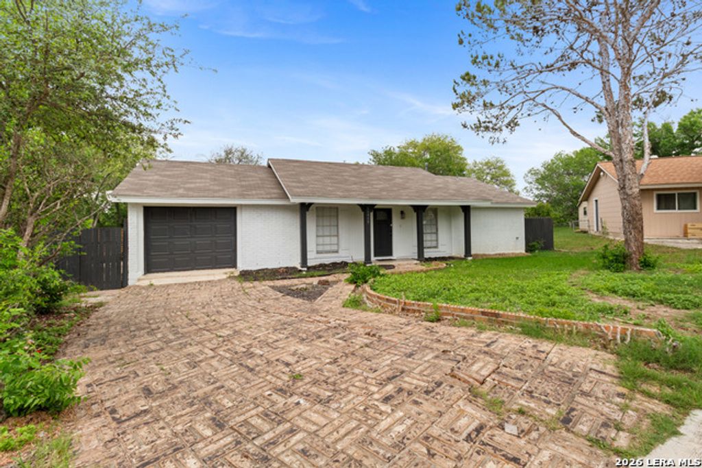 11915 Los Cerros St, San Antonio