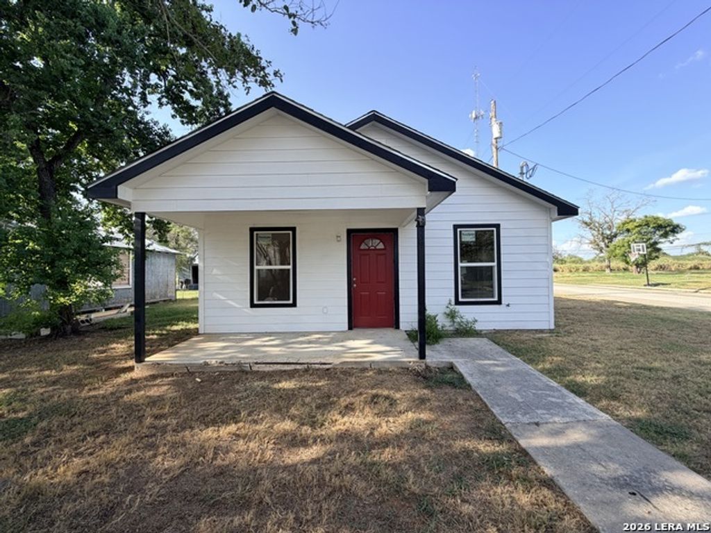 539 Waco St, Pleasanton