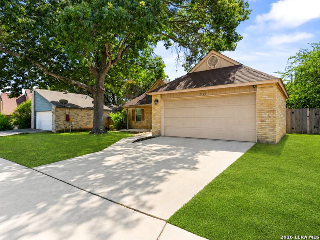 2721 Cedar Ln, Schertz