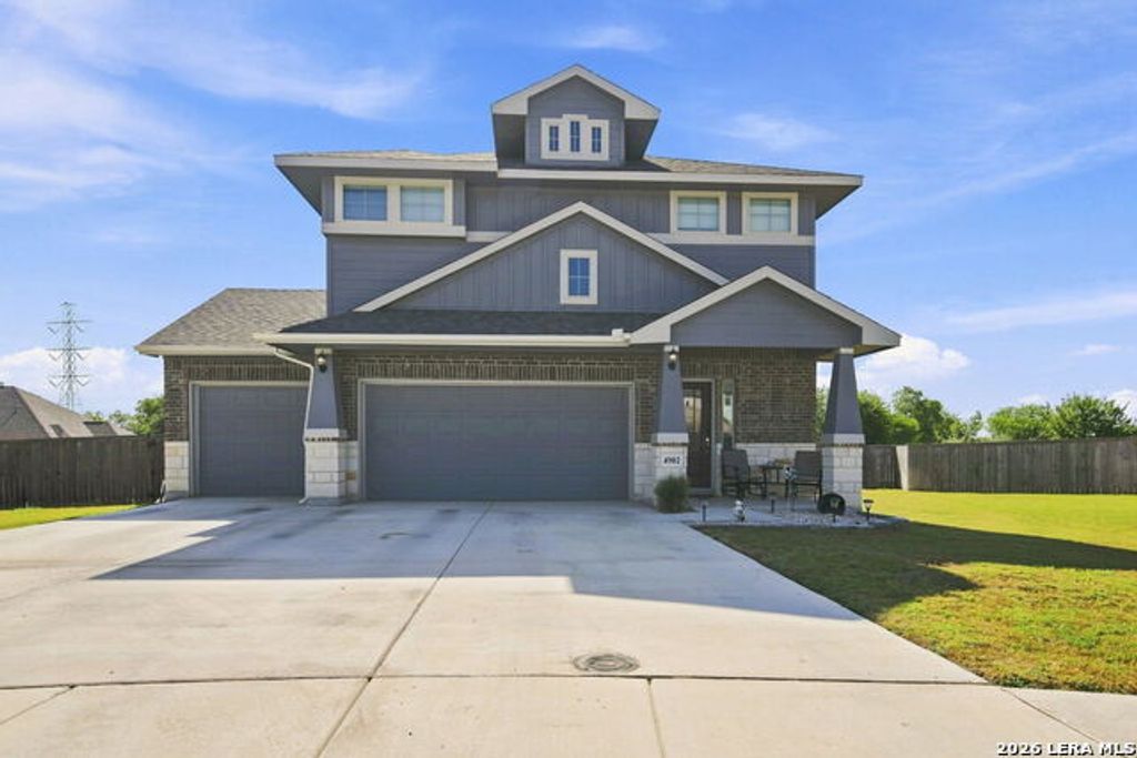 4902 Village Park, Marion