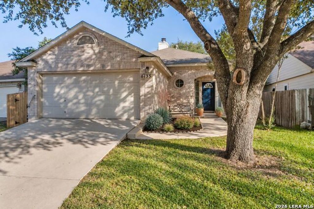 6135 Wood Pass, San Antonio