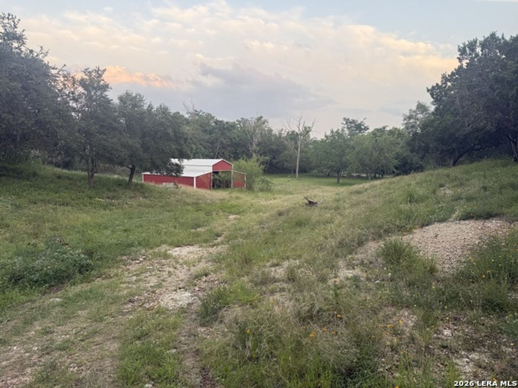 170 Old Medina, Bandera