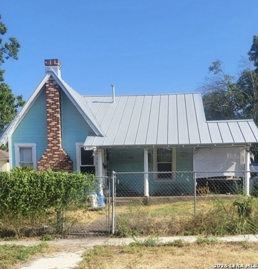 927 Bailey Ave, San Antonio