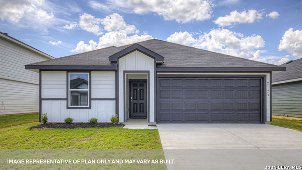 302 Windflower Cove, Luling