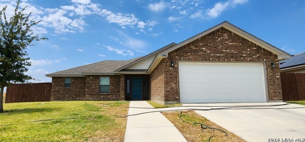 3449 Nicole St, Eagle Pass