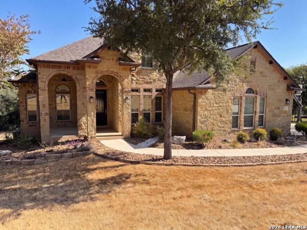 918 Santa Cruz, New Braunfels