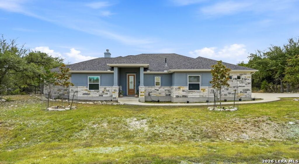422 Cielo Vis, Canyon Lake
