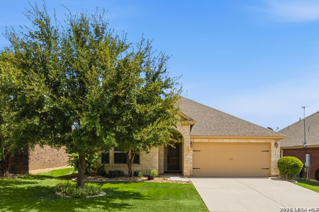 120 Pilsen Dr, Boerne