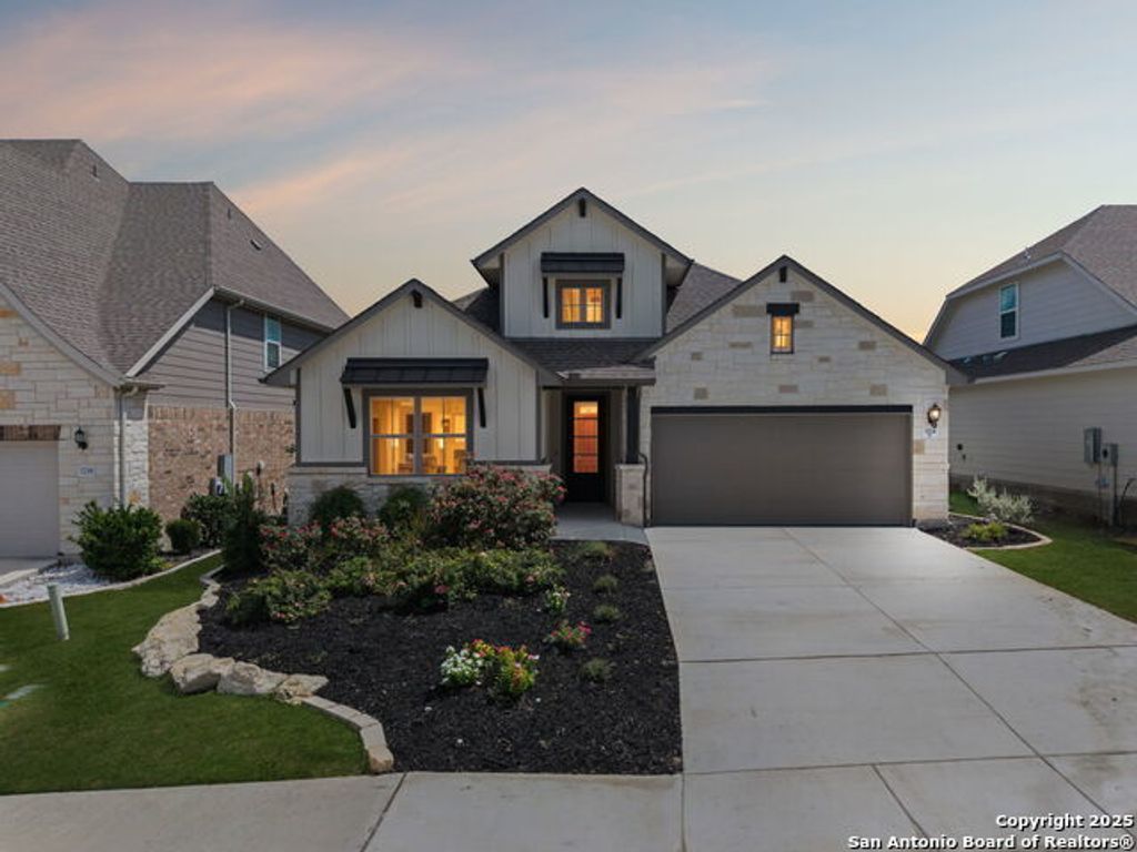 3214 Wild Iris, New Braunfels