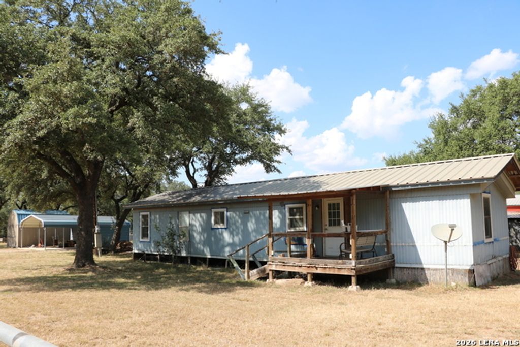 316 Oak Lawn Dr, Bandera